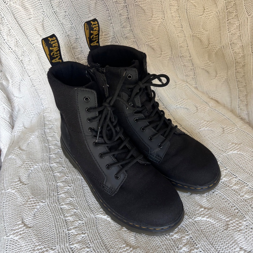 Dr. Martens Combs Tech Boots Womens 6 Black Excellent Side Zip Utility Combat
